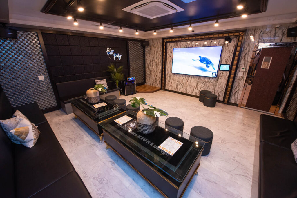 Wave808 Karaoke in Honolulu